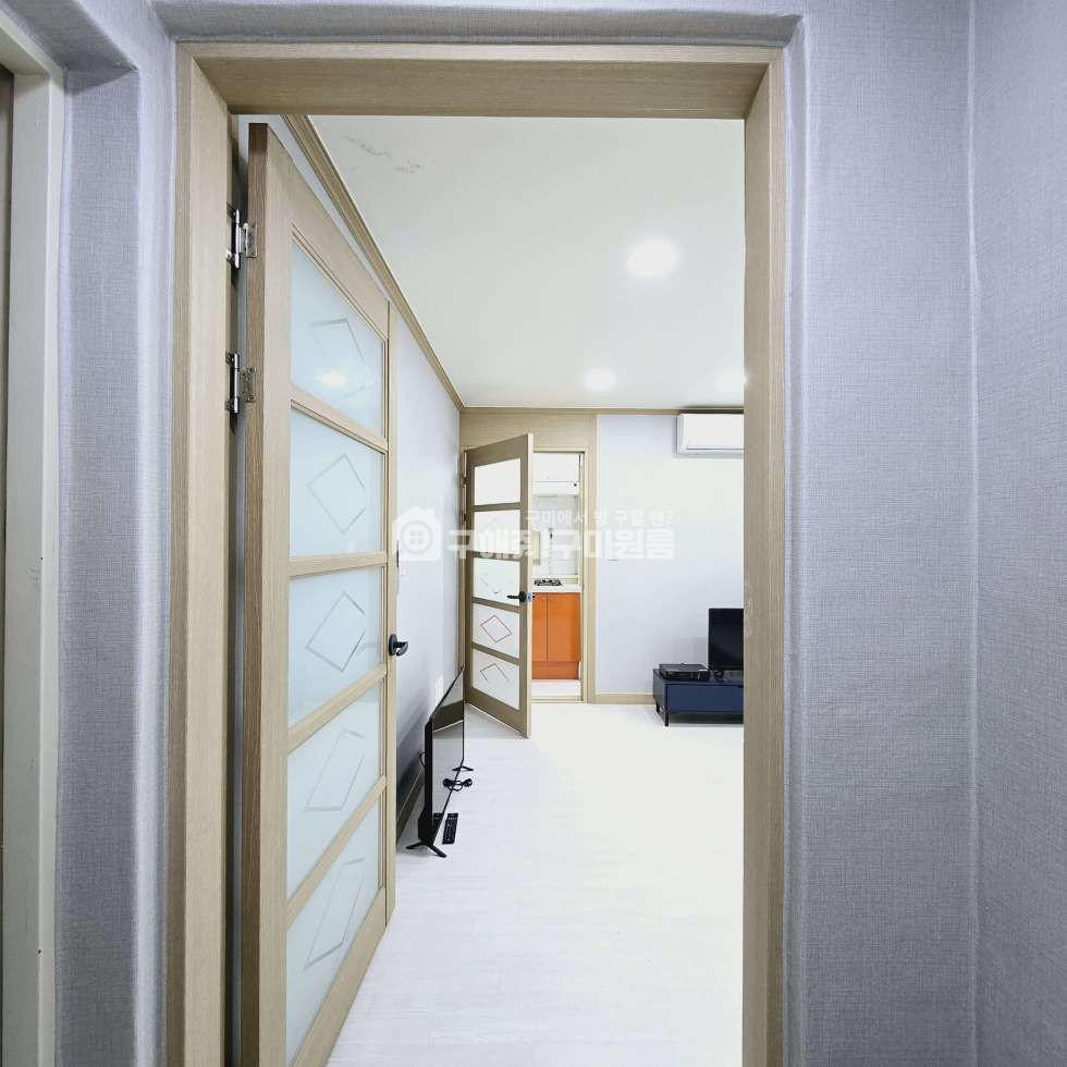 경북 구미시 임은동 구미시 임은동 깨끗한 원룸ㅣ옷장ㅣ인근 공원ㅣ금요일 번개시장ㅣ공단이동 용이 월세 매물번호 11413 사진 3