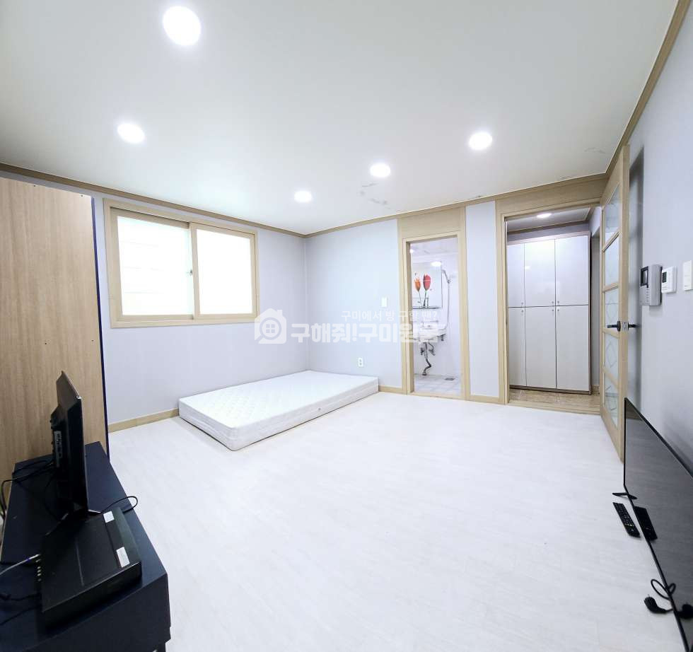 경북 구미시 임은동 구미시 임은동 깨끗한 원룸ㅣ옷장ㅣ인근 공원ㅣ금요일 번개시장ㅣ공단이동 용이 월세 매물번호 11413 사진 4