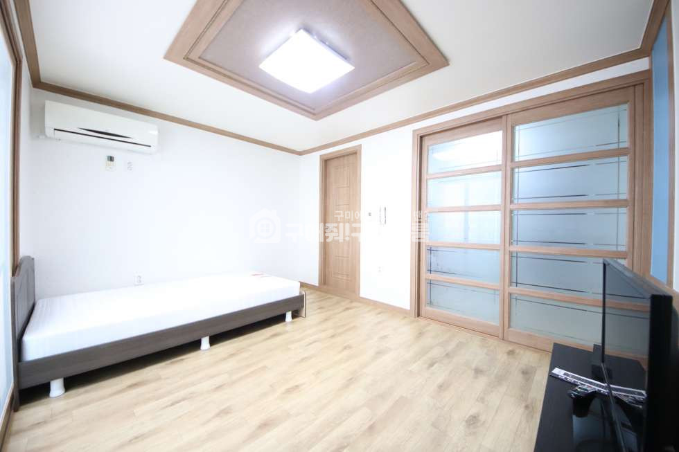 경북 구미시 송정동 24-2 ❤️침대 구비❤️형곡 사거리❤️통근 버스 라인 인접❤️ 월세 매물번호 11127 사진 9