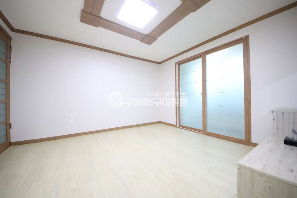 경북 구미시 사곡동 ★구미시 사곡동★미니투룸1.5룸★공단출퇴근 편리 위치★침대★화장대★ 월세 매물번호 10888 사진 5