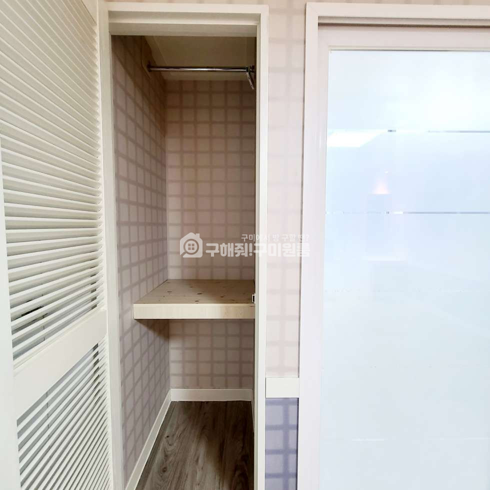 경북 구미시 광평동 구미 광평동 깨끗한 원룸,,분리형 주방,엘레베이터 , 홈플러스,순천향병원,공단이동 용이 월세 매물번호 11272 사진 9